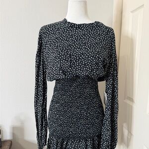 vibe sportswear dress / Or Top Black & White Flower Size XL